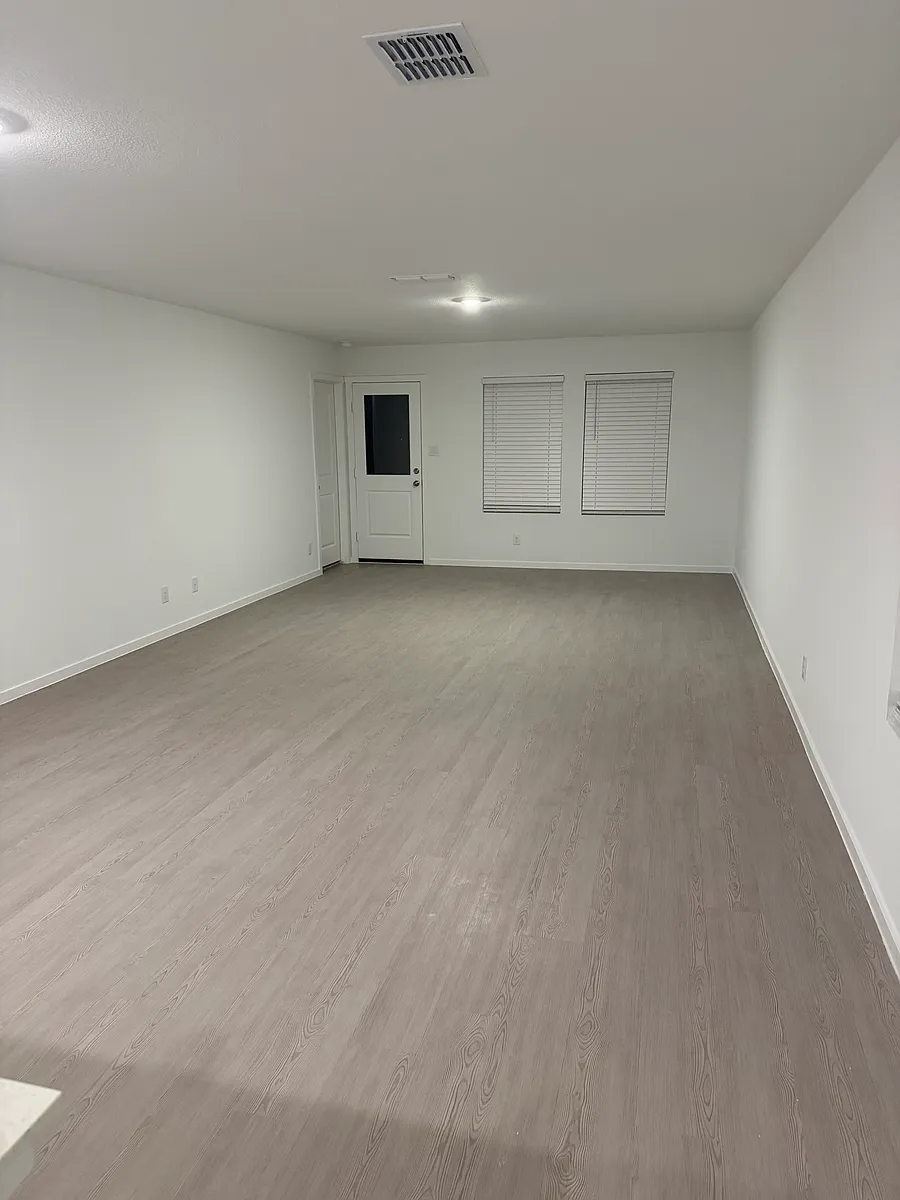 Building Photo - 1721 Crossbill St