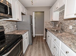 10340 W Whitnall Edge Ct #103, Franklin, WI 53132