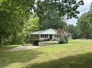 1012 Fullers Chapel Ln, Leoma, TN 38468