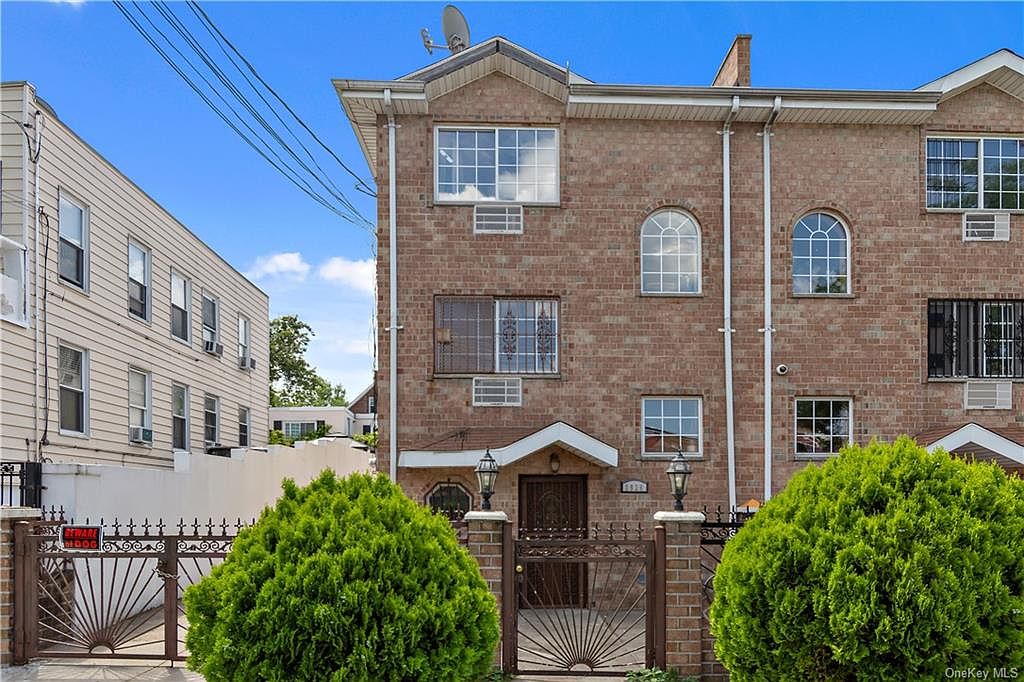 2925 Colden Ave, Bronx, NY 10469 Zillow