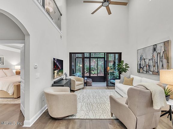 4th image of 3697 CASITAS Drive