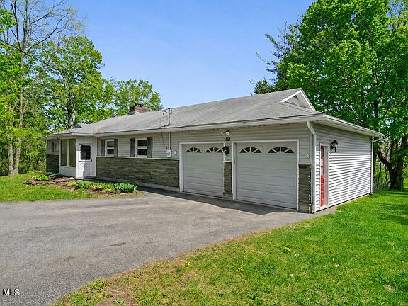 2nd image of 451 Currytown Road