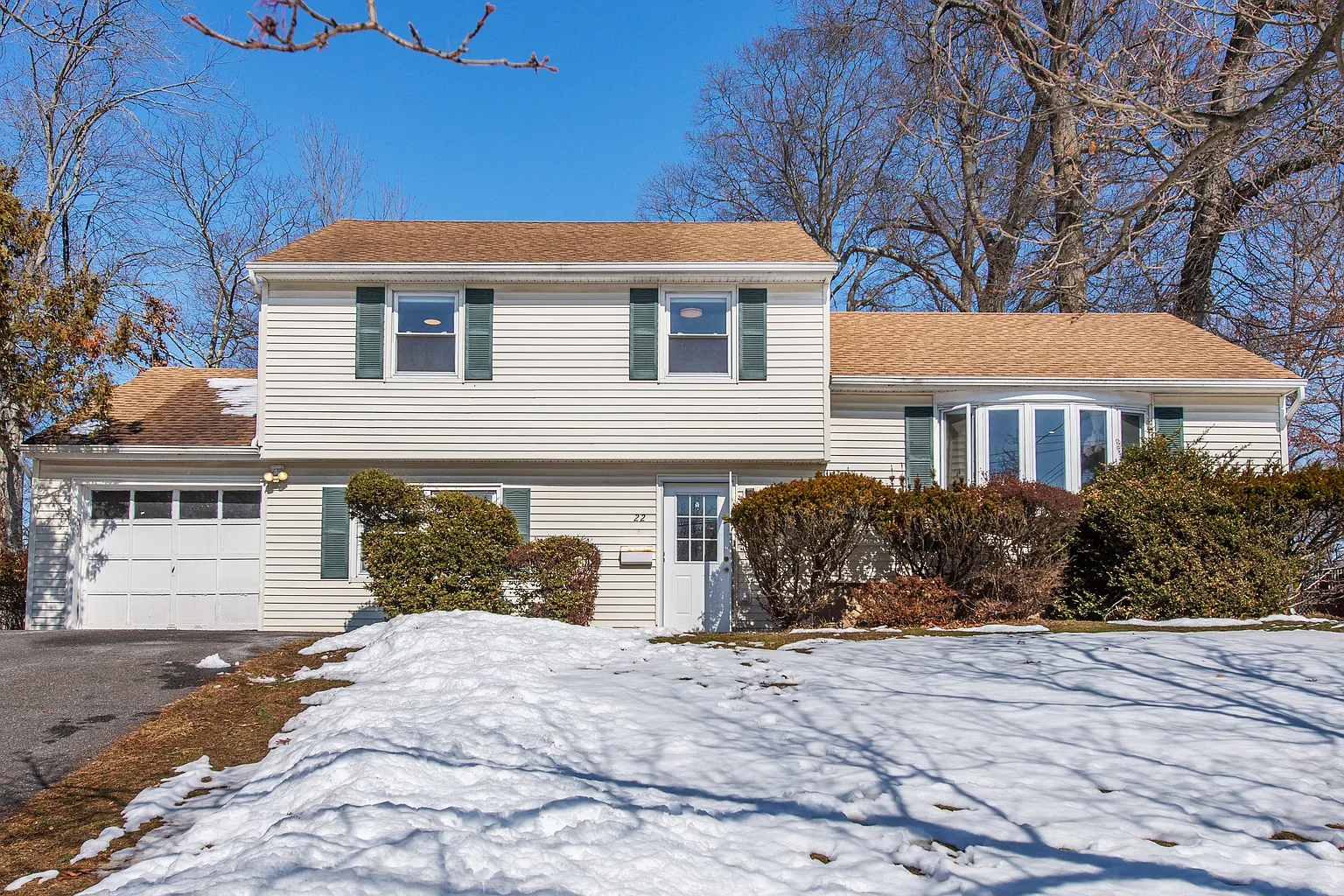 22 Belmont Dr photo 1