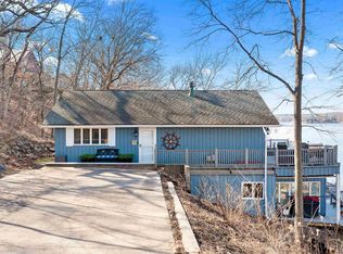 8064 Oak Run Dr, Dahinda, IL 61428