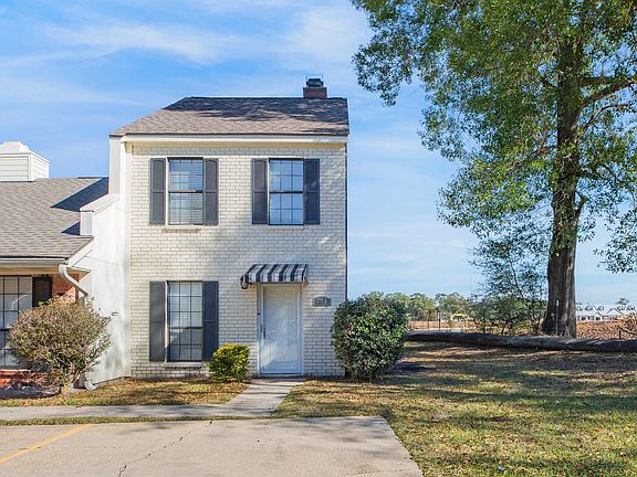 3rd image of 210 Long Plantation Blvd APT N