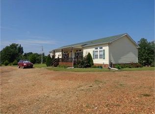 290 Carl Chandler Rd, Buchanan, TN 38222