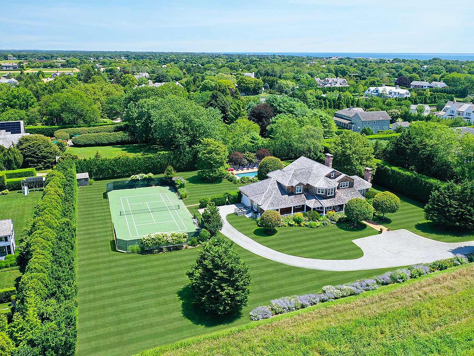 1st image of 426 Hedges Ln