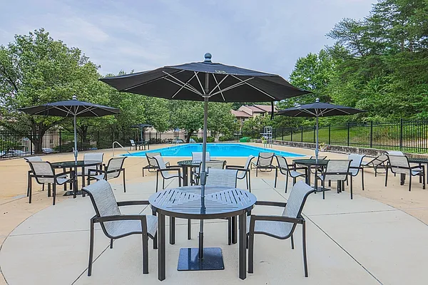Poolside Picnic Area