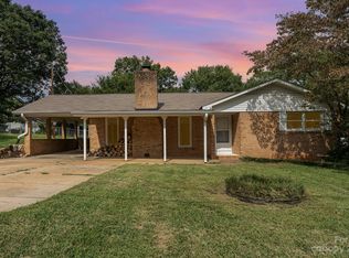 53 Pinecrest Dr SW, Concord, NC 28027