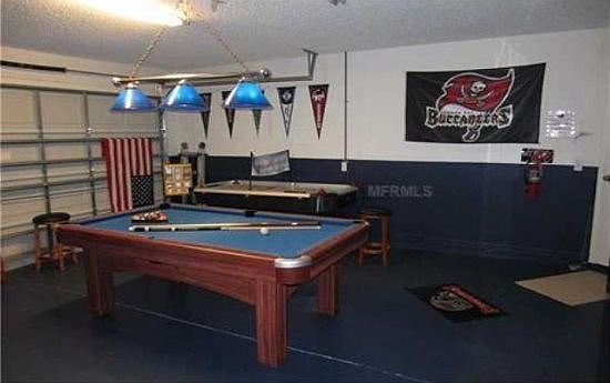 SD4P3070BL-game-room