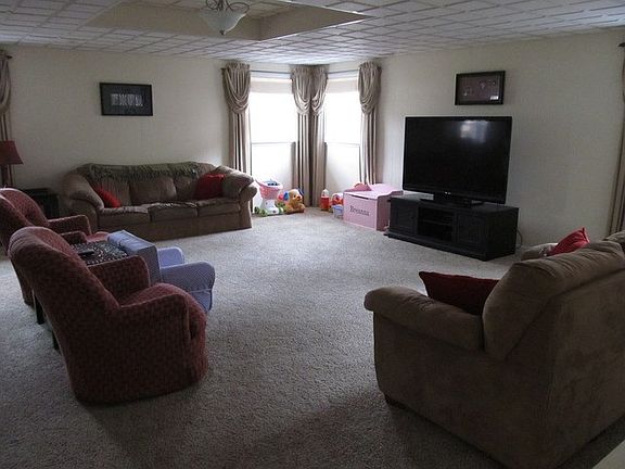 5th image of 1003 Meadowview Dr
