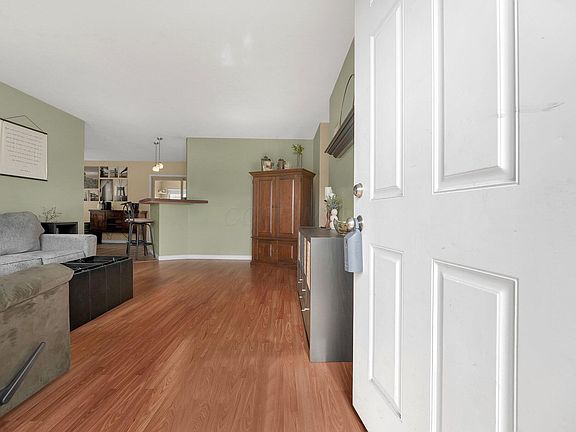 5th image of 308 Huber Village Blvd