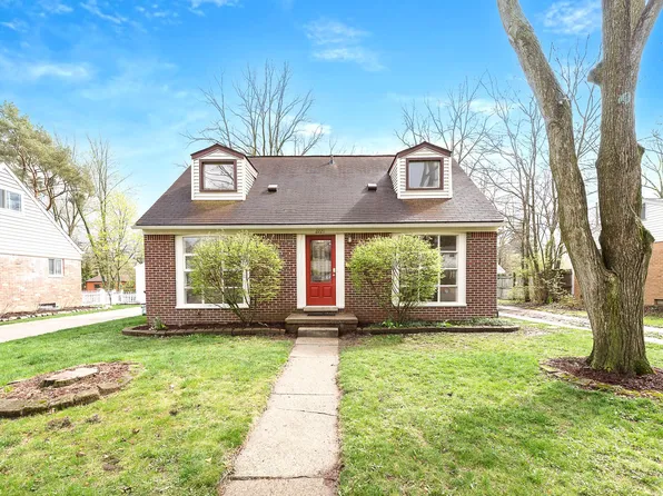 2221 Walter Dr, Ann Arbor, MI 48103