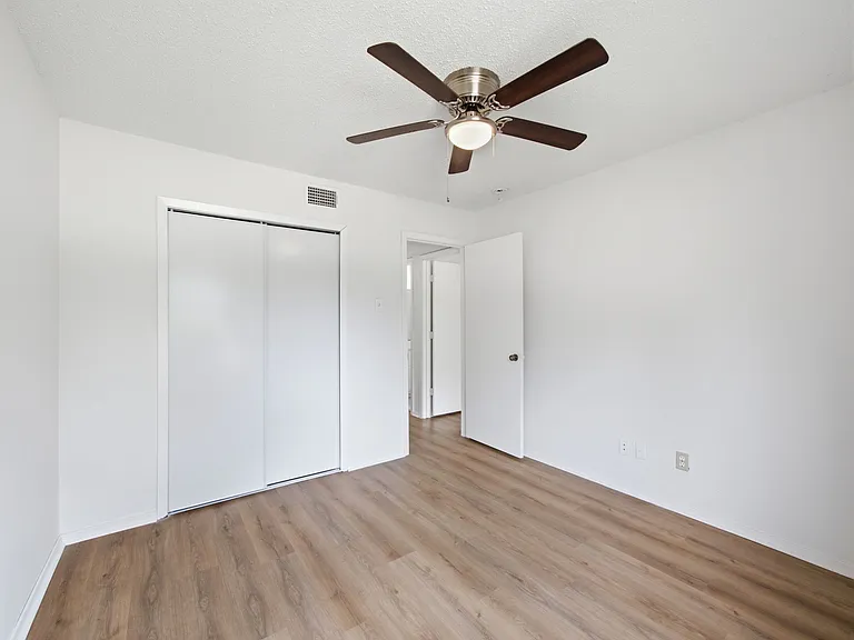 2813 Countess Dr — Photo 11