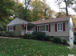5 Dogwood Rd, Northport, NY 11768