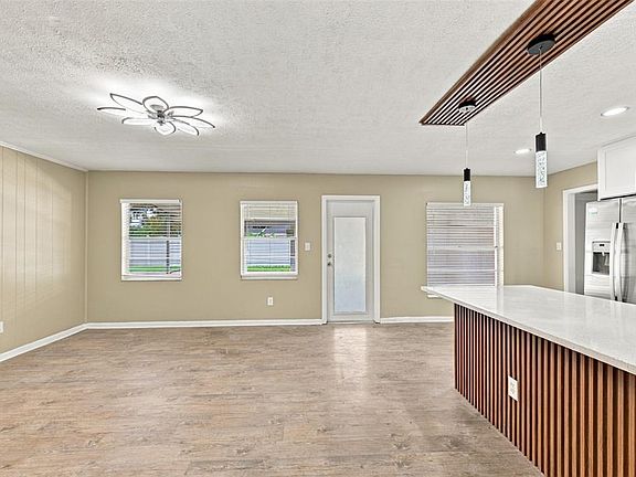 4th image of 509 CLEMONS ROAD