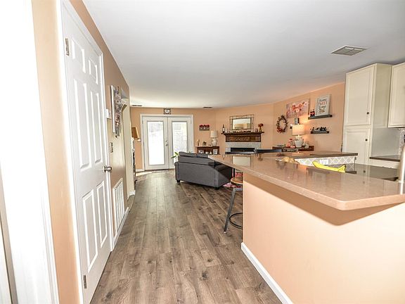 5th image of 5 Criswell Ln #Z3