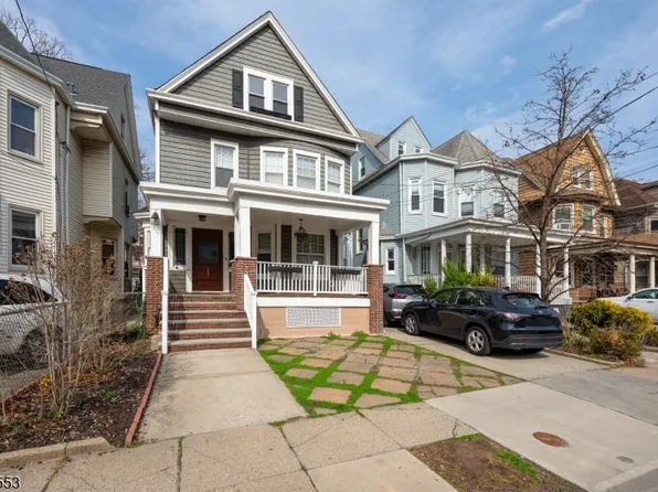 138 Jewett Ave, Jersey City, NJ 07304