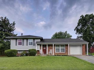 12221 Crosswinds Dr, Middletown, KY