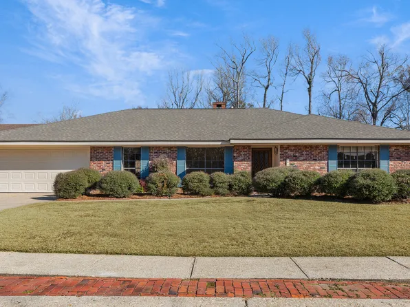 105 Mosswood Cir, Lafayette, LA 70503