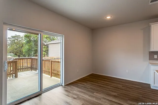 14626 Emerio Dr — Photo 8