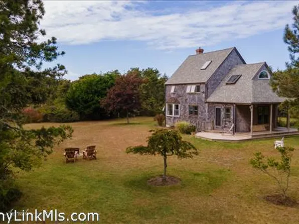 15B Correia Ln, Nantucket, MA 02554
