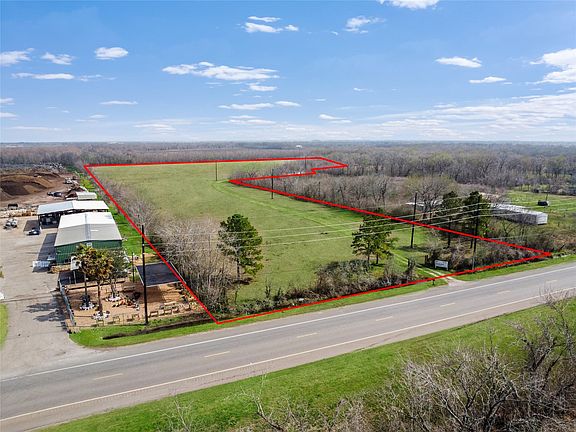 3rd image of 9621 Fm 521 Rd