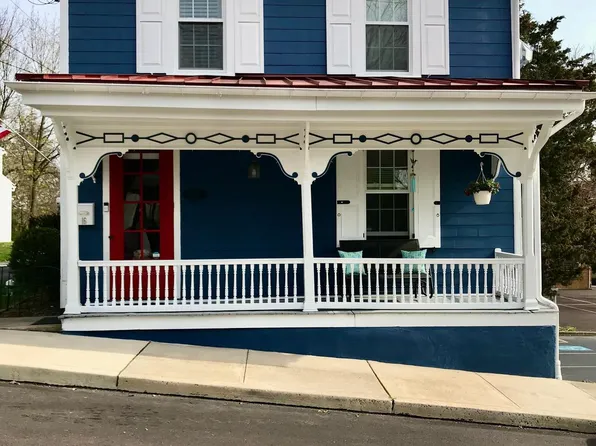 16 Green St, Sellersville, PA 18960