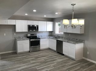 2918 W Sunnyside Dr, Phoenix, AZ 85029