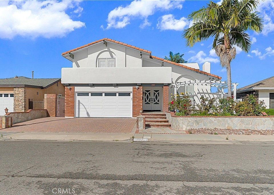 1st image of 19251 Worchester Ln