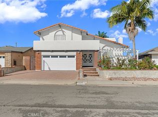 19251 Worchester Ln, Huntington Beach, CA 92646