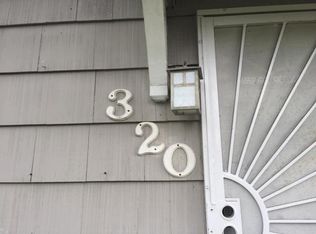 320 Lafayette St S, Tacoma, WA 98444
