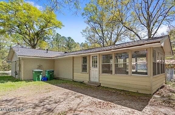 4th image of 3625 Shamrock Ct