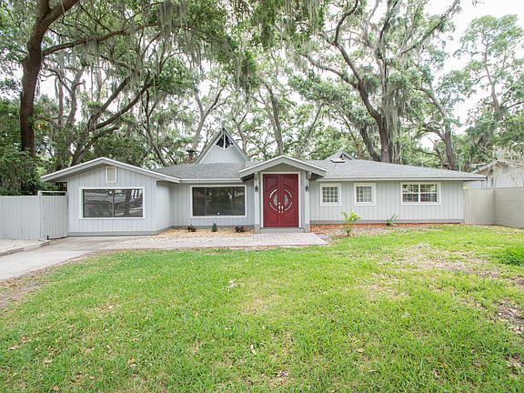 2nd image of 4111 Lake Marianna Dr