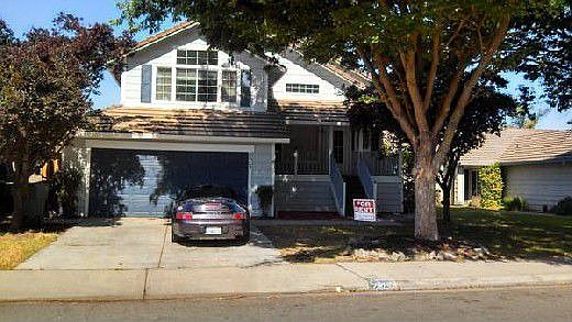 2nd image of 2305 Gutherie St