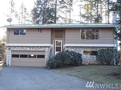 1st image of 120 E Maple Dr