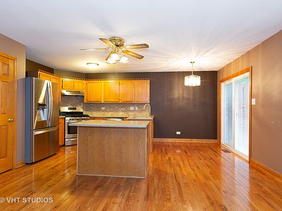 3rd image of 6848 179th St