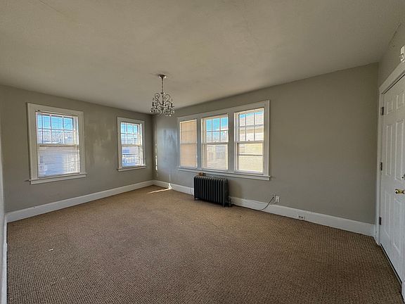 5th image of 619 Campbell Ave #D