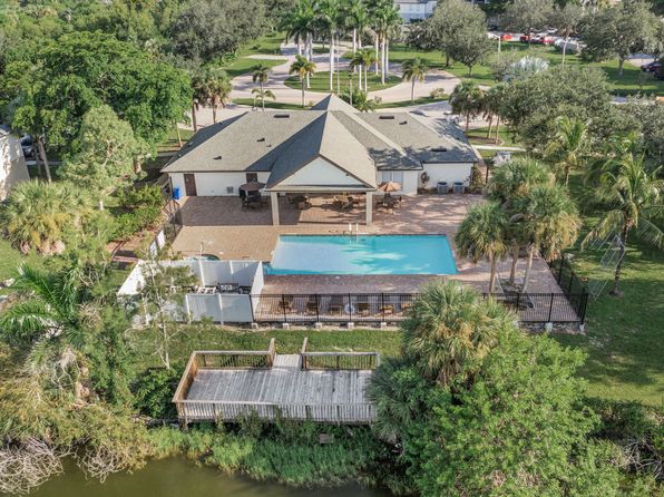 10770 Clear Lake Loop #437