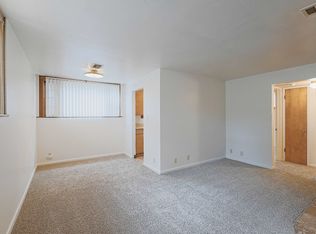 4321 Holdrege St #3, Lincoln, NE 68503
