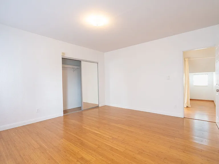 2683 Grande Vista Avenue — Photo 10