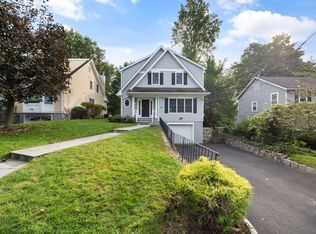92 Brown Rd, Scarsdale, NY 10583