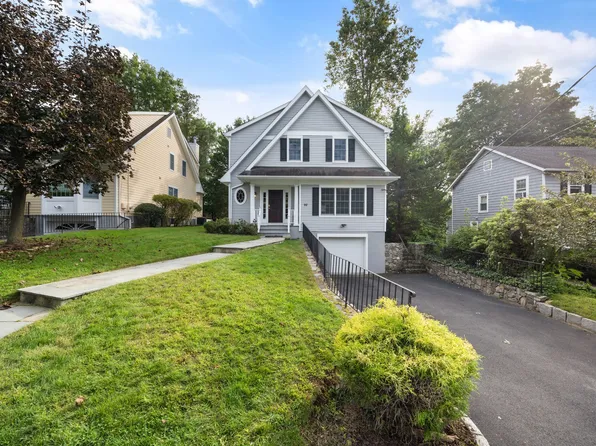 92 Brown Rd, Scarsdale, NY 10583