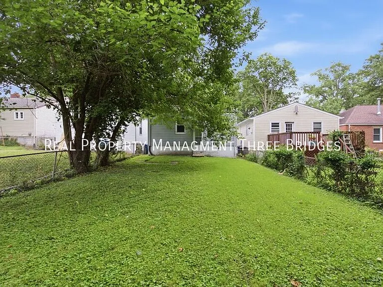 249 S Hartnett Ave — Photo 15
