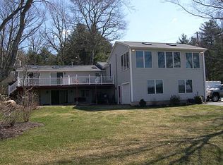 31 Sharon Dr, Coventry, RI 02816