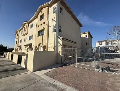 300 W Foothill Blvd #306A — Photo 9