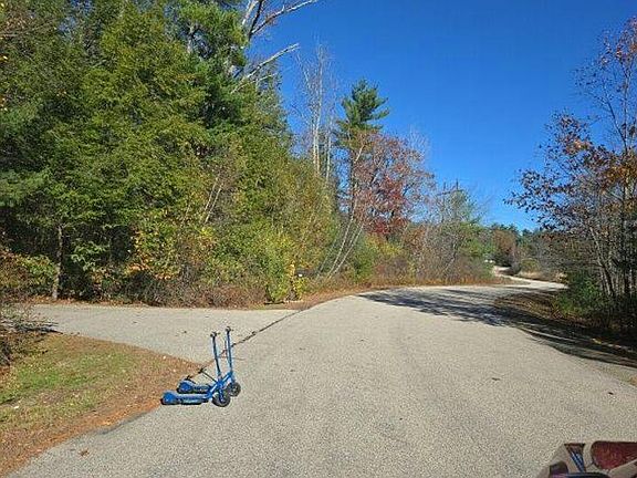 5th image of 32 Muirfield Dr