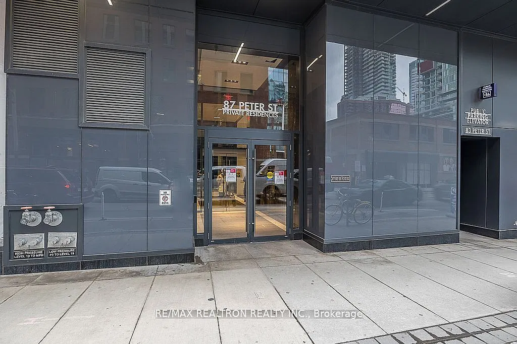 2 bed, $2,650 — Photo 3