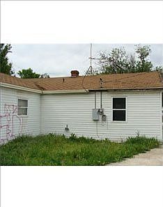 2nd image of 2942 SW 19th St