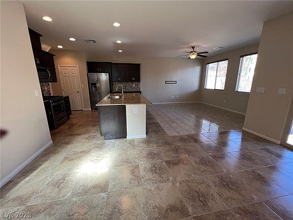 4th image of 6638 Seahorse Reef St